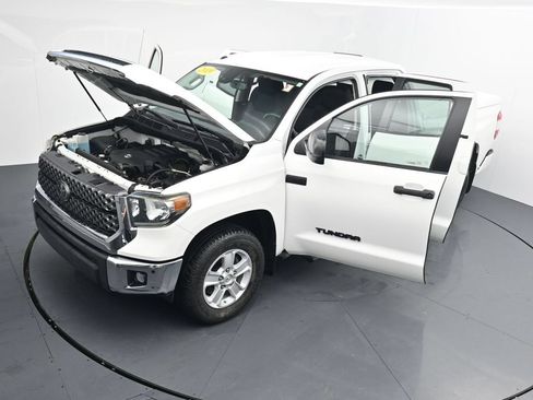Used 2019 Toyota Tundra SR5 w/ Convenience Package AWD/4WD image 41
