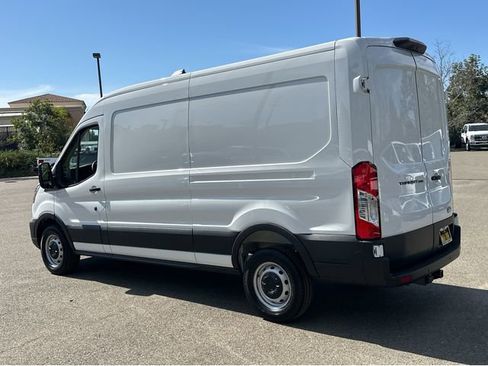New 2026 Ford Transit 250 148 Medium Roof w/ Load Area Protection Package image 4