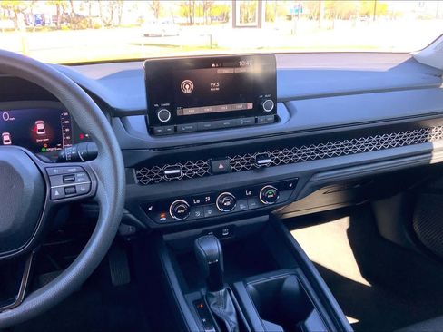 Used 2023 Honda Accord EX image 7