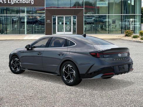 New 2026 Hyundai Sonata SEL FWD image 5
