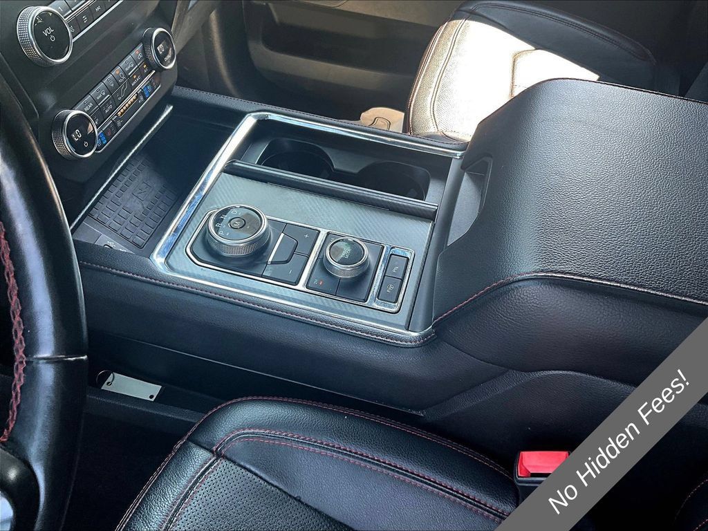 Used 2019 Ford Expedition Limited w/ Equipment Group 303A AWD/4WD image 14