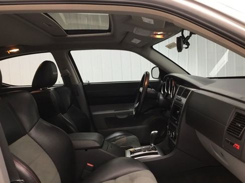 Used 2006 Dodge Charger SRT8 w/ SRT Option Group III image 27