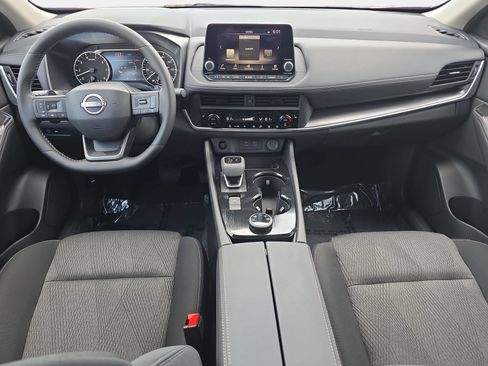 New 2026 Nissan Rogue SV w/ Cold Weather Package AWD/4WD image 9