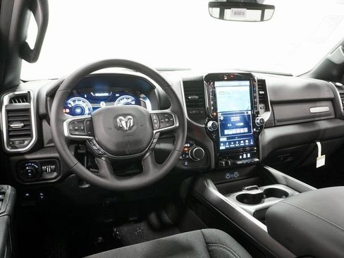 New 2026 RAM 1500 Big Horn AWD/4WD image 17