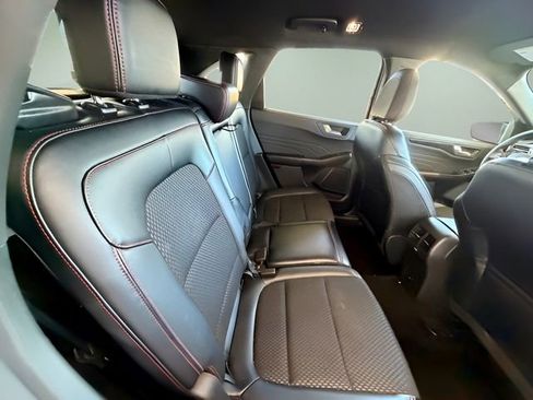 Used 2025 Ford Escape ST-Line image 32