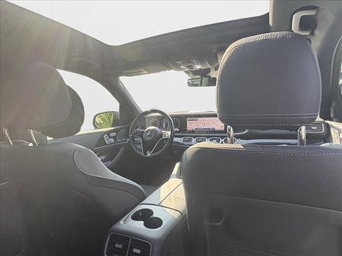New 2026 Mercedes-Benz GLS 580 4MATIC image 25