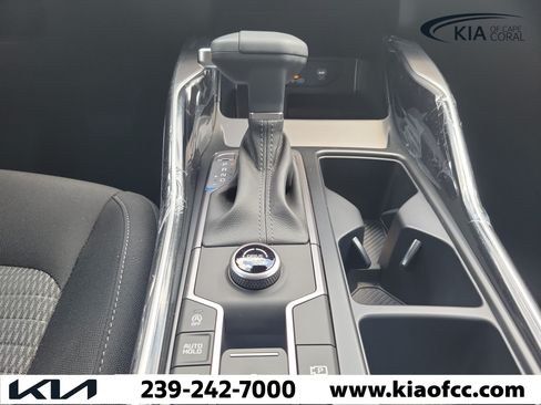 New 2026 Kia Sorento LX FWD image 18
