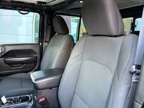 Used 2020 Jeep Gladiator Sport w/ Quick Order Package 24S image 15