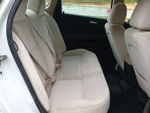 Used 2014 Chevrolet Impala Limited LS FWD image 19