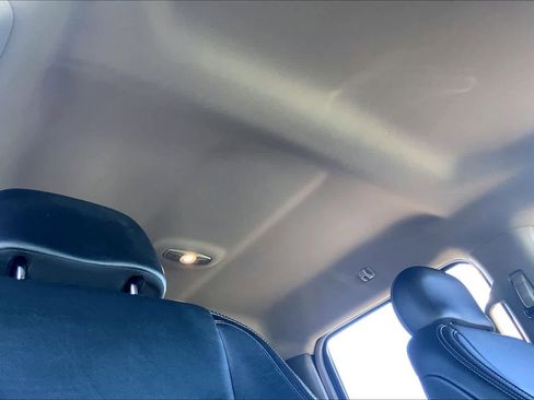 Used 2020 Ford F150 Lariat w/ FX4 Off-Road Package image 13