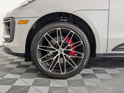 Certified 2023 Porsche Macan S AWD/4WD image 11