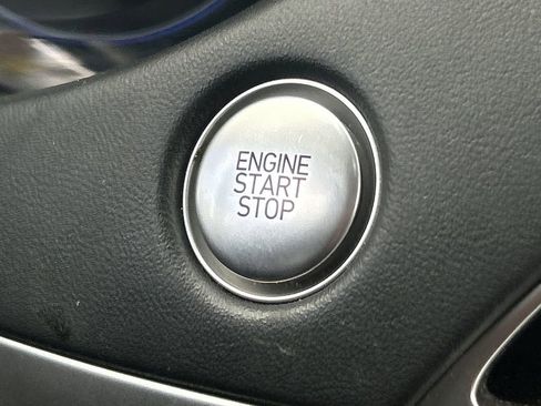 Used 2022 Hyundai Palisade SEL w/ 8P Bench Seat Package image 17