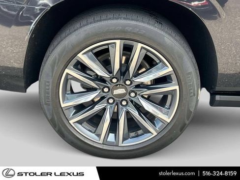 Used 2023 Cadillac Escalade ESV Sport Platinum AWD/4WD image 7