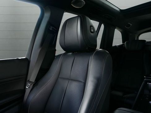 Used 2023 Mercedes-Benz Maybach GLS 600 4MATIC image 70