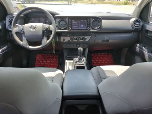 Used 2020 Toyota Tacoma SR w/ SR Convenience Package RWD image 9