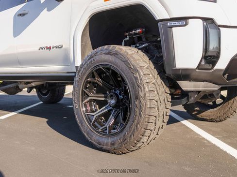 Used 2024 GMC Sierra 2500 AT4 w/ AT4 Premium Plus Package image 89