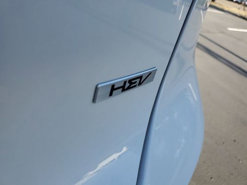 Used 2025 Kia Niro EX image 29