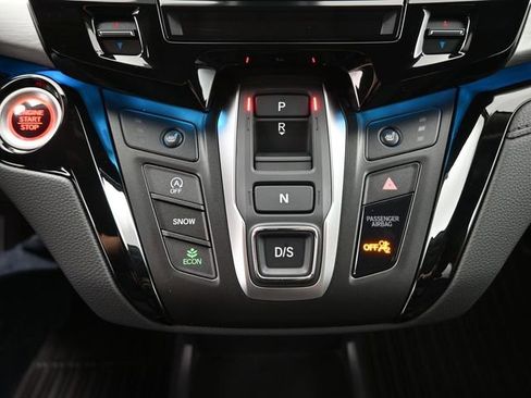 New 2026 Honda Odyssey Touring image 6