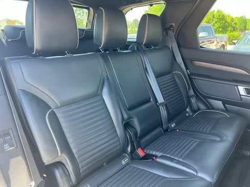 Used 2020 Land Rover Discovery HSE AWD/4WD image 18