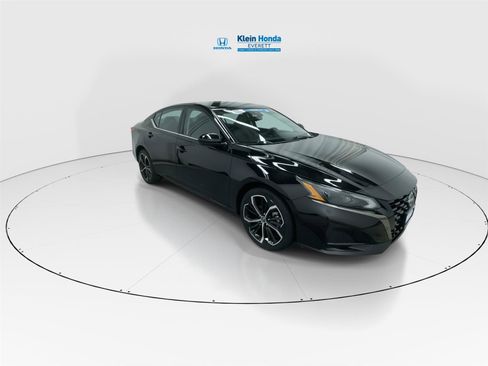 Used 2024 Nissan Altima 2.5 SR image 4