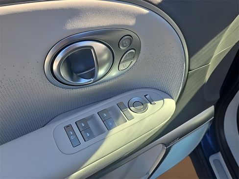 New 2026 Hyundai Ioniq 9 Calligraphy image 14