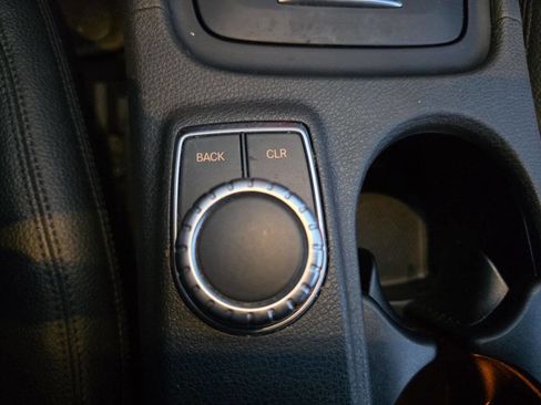 Used 2014 Mercedes-Benz CLA 250 image 29