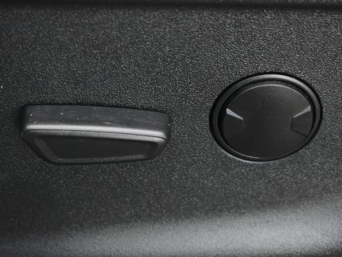 Used 2023 Ford F150 XLT w/ Trailer Tow Package image 12