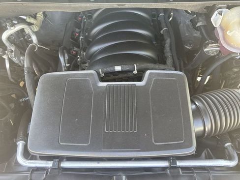 Certified 2024 Chevrolet Suburban RST w/ Luxury Package AWD/4WD image 30