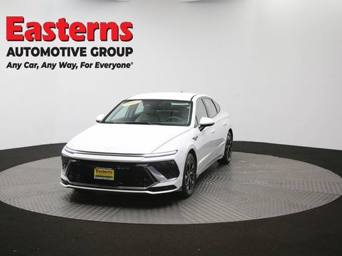Used 2025 Hyundai Sonata SEL FWD image 54