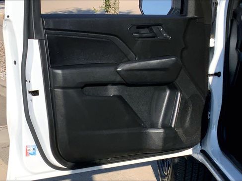 Used 2025 Chevrolet Colorado W/T w/ WT Custom Package image 21