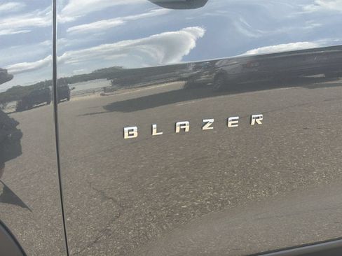 Used 2019 Chevrolet Blazer LT FWD image 14