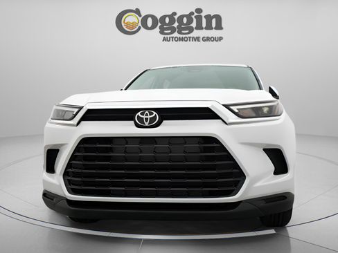 New 2026 Toyota Grand Highlander FWD image 29