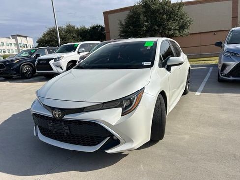 Used 2019 Toyota Corolla XSE FWD image 7