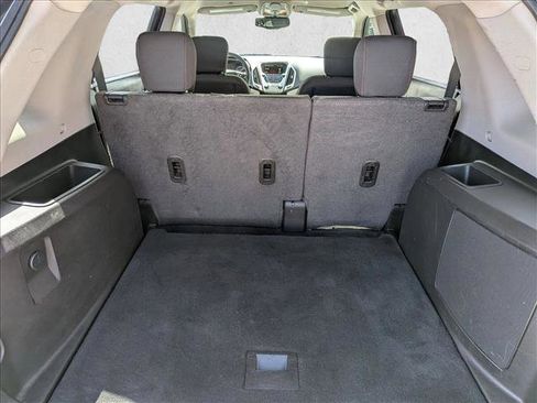 Used 2015 GMC Terrain SLE image 18