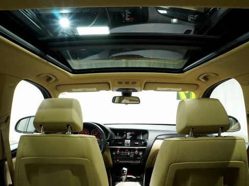 Used 2017 BMW X3 xDrive28i image 8