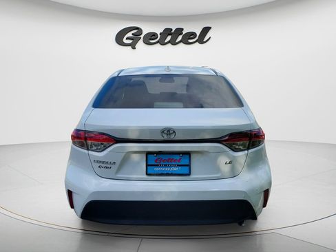 Used 2025 Toyota Corolla LE FWD image 6