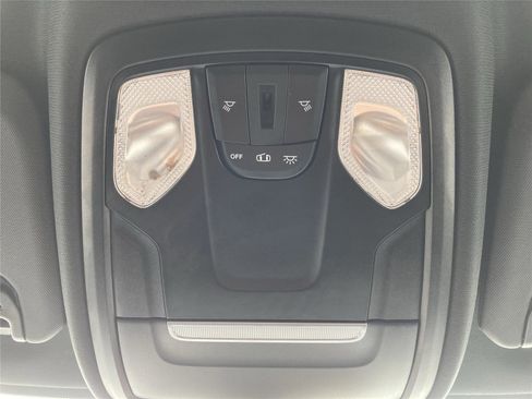 Used 2022 RAM 3500 Tradesman image 21