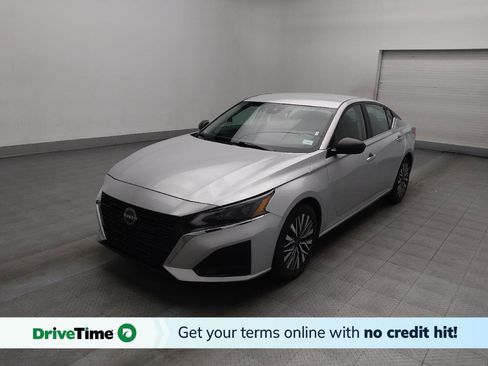 Used 2024 Nissan Altima 2.5 SV image 1