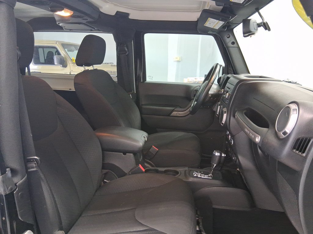 Used 2015 Jeep Wrangler Sport w/ Quick Order Package 24S AWD/4WD image 21