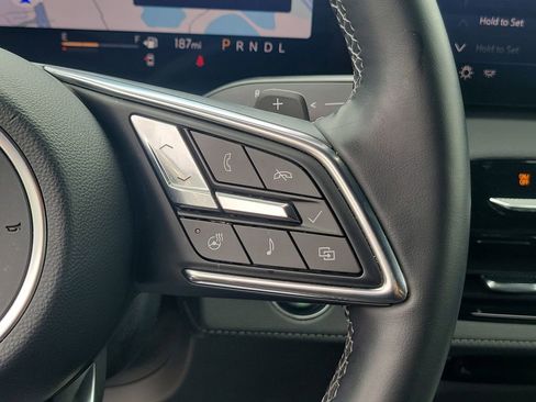 Used 2025 Buick Enclave Sport Touring image 25