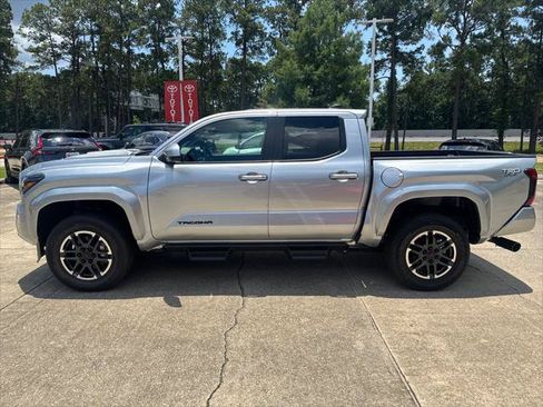 Certified 2026 Toyota Tacoma TRD Sport RWD image 2