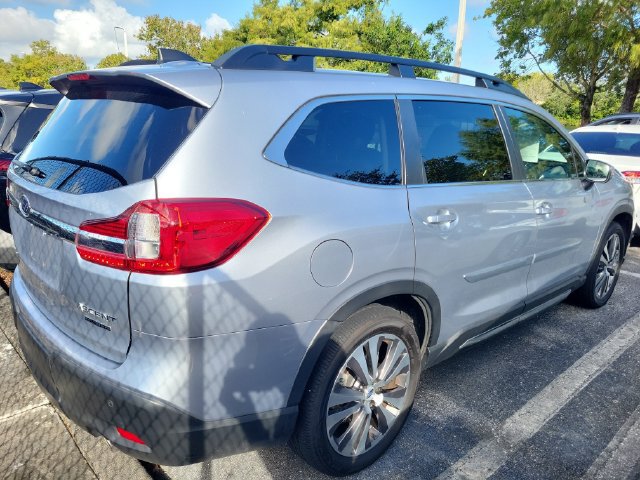 Used 2022 Subaru Ascent Limited w/ Technology Package AWD/4WD image 3