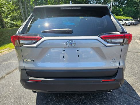 Used 2019 Toyota RAV4 LE w/ All Weather Liner Package AWD/4WD image 6
