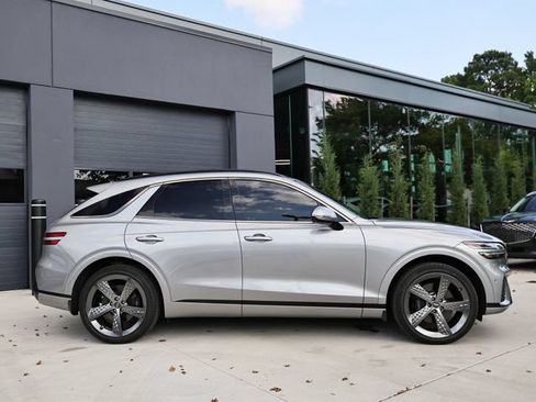 Used 2023 Genesis GV70 2.5T w/ Sport Prestige Package AWD/4WD image 4