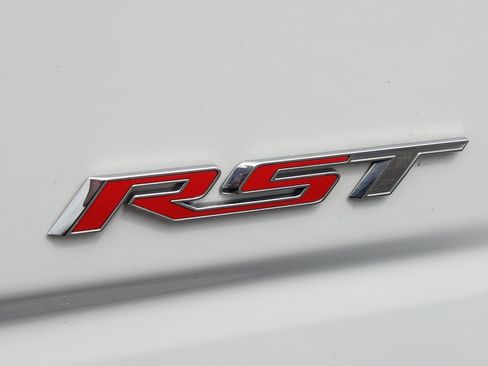 Used 2024 Chevrolet Silverado 1500 RST w/ Z71 Off-Road Package AWD/4WD image 13