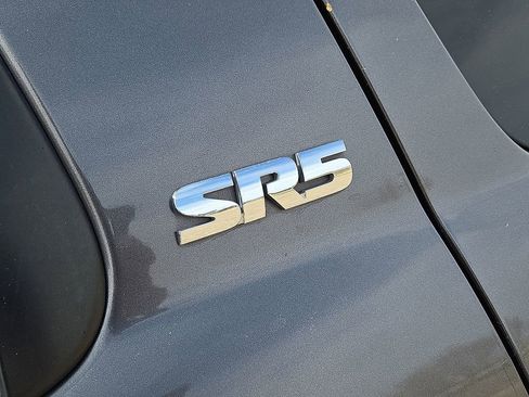 Used 2017 Toyota Sequoia SR5 w/ Premium Package image 12