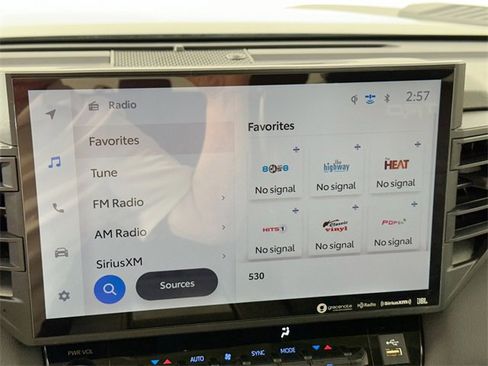 Used 2023 Toyota Tundra Limited image 14