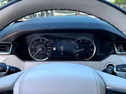 Used 2023 Land Rover Range Rover Velar S AWD/4WD image 29