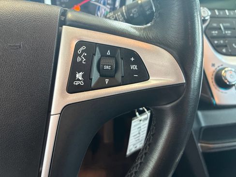 Used 2016 Chevrolet Equinox LTZ w/ Enhanced Convenience Package FWD image 18