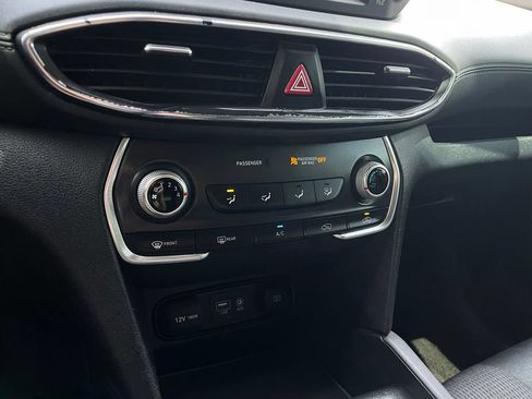 Used 2020 Hyundai Santa Fe SE AWD/4WD image 19